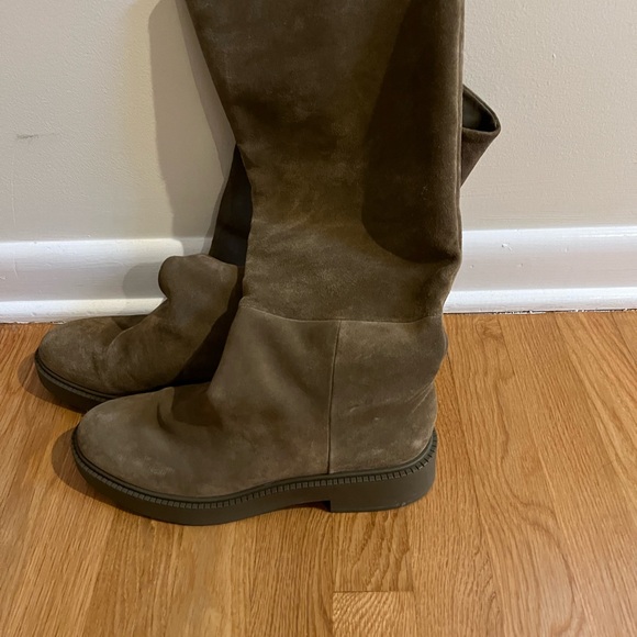 Vince tall taupe suede boots in very good condition - Picture 3 of 5
